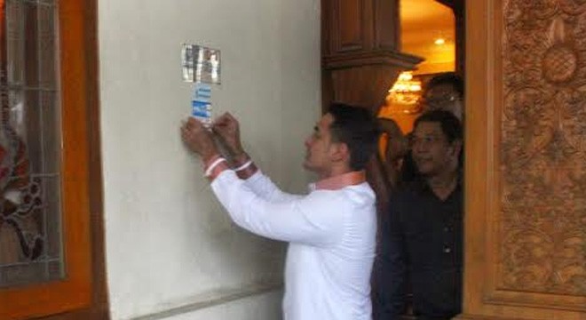 Gubernur Jambi, Zumi Zola