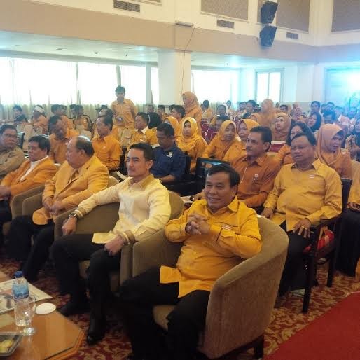 Pelntikan Pengurus DPD dan DPC Hanura se-Provinsi Jambi di hadiri Wakil Ketua Umum DPP Hanura, Nurdin Tampubolonâ€Ž, Gubernur Jambi, Zumi Zola