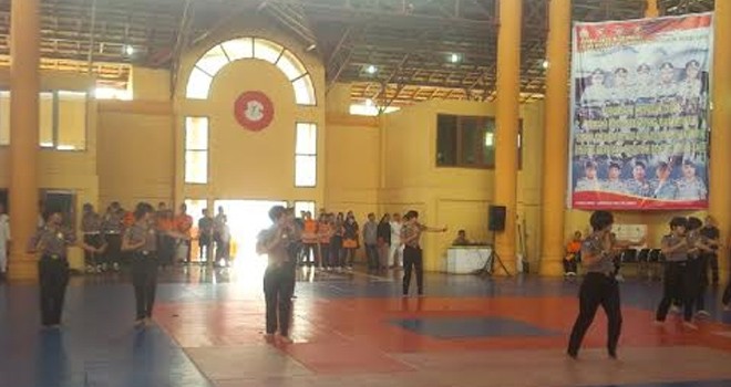 Polwan senam Gemu Fa Mire