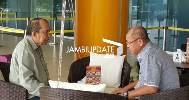 Zoerman Manap dan Cek Endra menggelar pertemuan di Jambi tadi pagi (25/5)