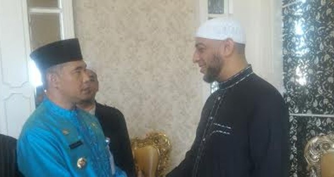 Walikota Jambi bersama Seykh Ali Jaber