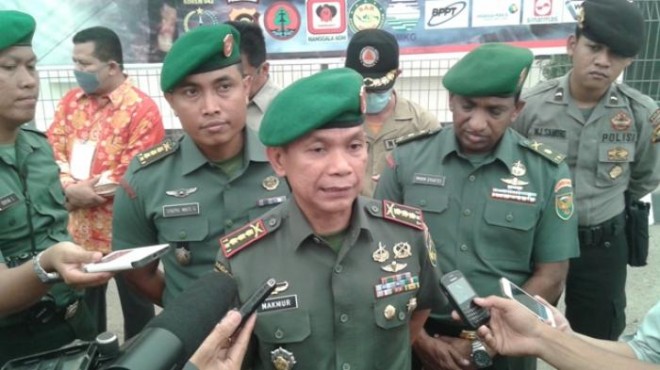 Komandan Korem 042 Gapu Kol Inf Makmur Umar
