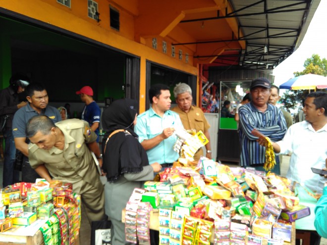 Razia BPOM dan YLKI di Jambi