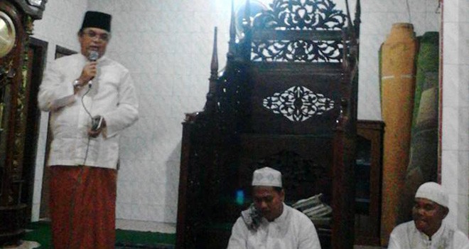 Calon Bupati Muaro Jambi, Ivan Wirata (IW), menggelar Safari Ramadan di Masjid Rahmadha Anindiah.
