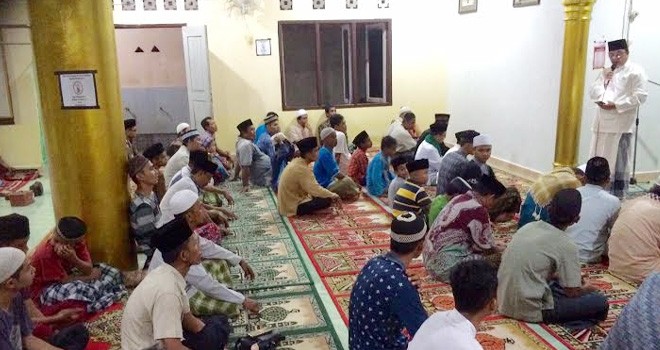  H Ivan Wirata (IW) tengah memenuhi undangan safari Ramadan