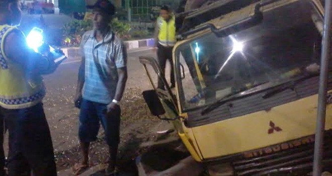 Kecelakaan tunggal terjadi di ruas jalan Pattimura.