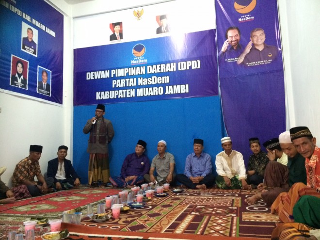 Buka bersama di DPD Nasdem Muaro Jambi Minggu (12/6)