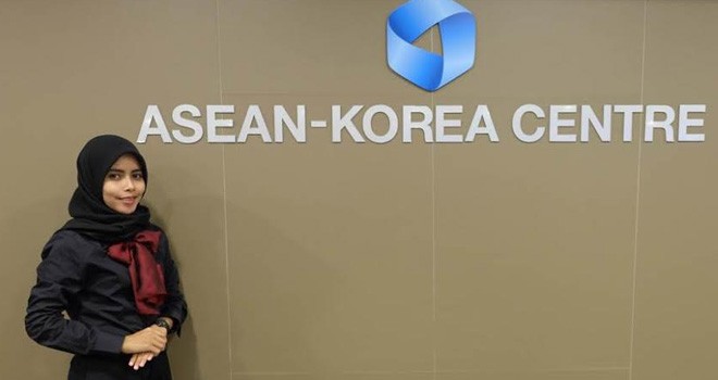 Rara saat berada di Korea ketika melakukan pertukaran pemuda.   