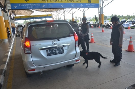 Anjing pelacak yang dikerahkan di Bandara Jambi