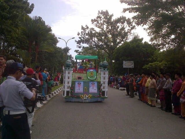 Pawai taaruf Musabaqah Tilawatil Quran (MTQ) 46 tingkat Provinsi Jambi.