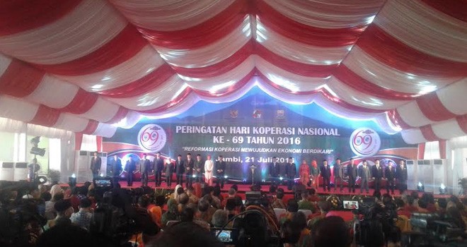 Acara Hari Koperasi Nasional (Harkopnas) ke-69 di lapangan Kantor Gubernur Jambi, (21/7). 