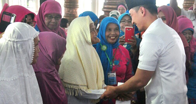 Halal bi halal bersama BKMT (Badan Kontak Majelis Taklim) Se- Kota Jambi.