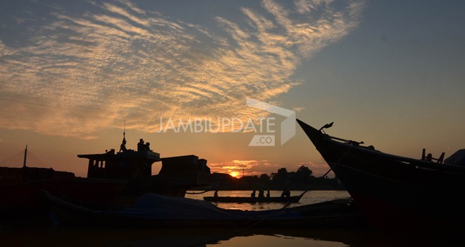 Sunset Eksotif dan menarik