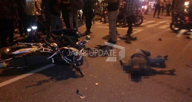 Kecelalakaan tragis terjadi di depan kantor Bupati Merangin.