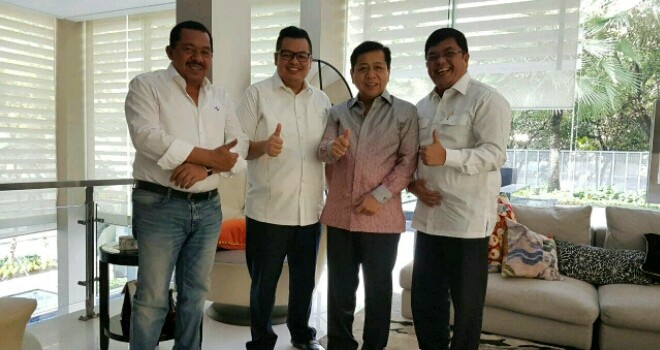IW sillaturrahmi dengan Setnov bersama kader muda Golkar Kemas Faried di Jakarta Jumat (12/8).