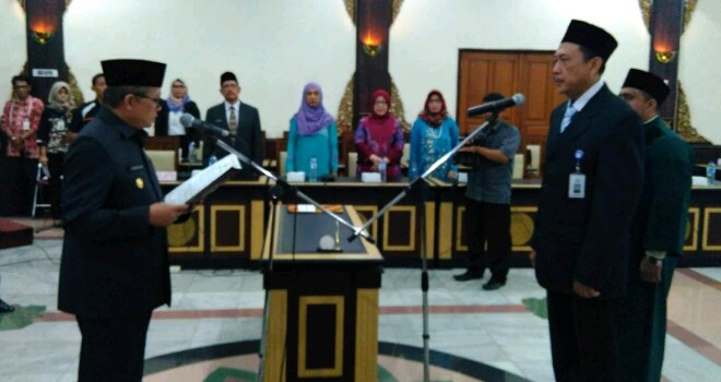 Wakil Gubernur Jambi Fachrori Umar, melantik Endang Agus Safri sebagai Kepala Perwakilan BKKBN Provinsi Jambi.