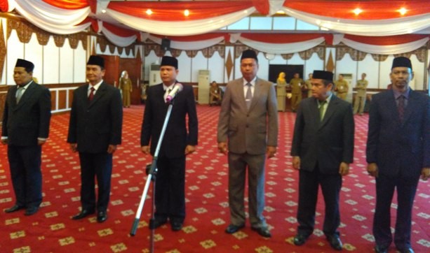 Pejabat pemenang lelang jabatan saat melakukan persiapan pelantikan