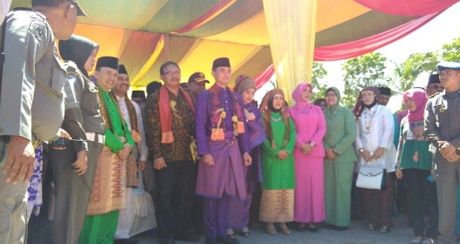 Festival Masyarakat Peduli Danau Kerinci XV tahun 2016 resmi dibuka Gubernur Jambi Zumi Zola.