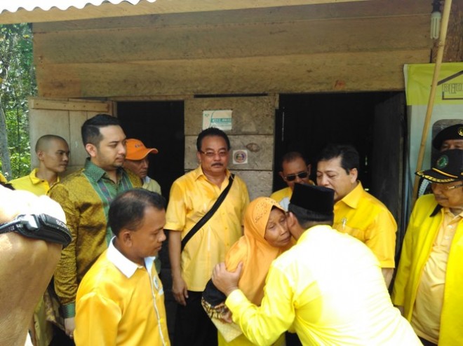 Setya Novanto saat bersilaturahmi dengan warga Muarojambi.