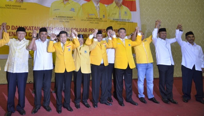Kandidat Golkar di tiga Pilkada bersama Ketum DPP PAN Setya Novanto dan petinggi Golkar Jambi