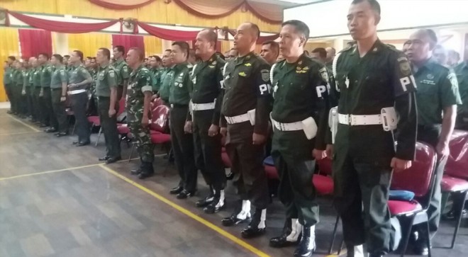 Korem 042/Gapu saat melaksanakan sosialisasi Penyuluhan Ketertiban Penegakan Hukum, Senin (29/8).