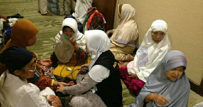 JCH asal Jambi saat konsultasi dengan tim medis. Kegiatan ini rutin dilaksanakan setiap hari.