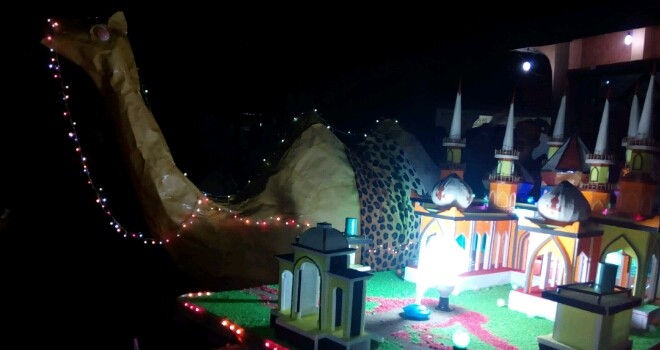 Sebuah Masjid dan seekor unta.