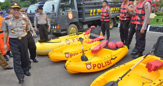 Polda Jambi bersama unsur terkait menggelar apel kesiap siaganan penaggulangan bencana.