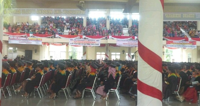 Wisuda Universitas Jambi.