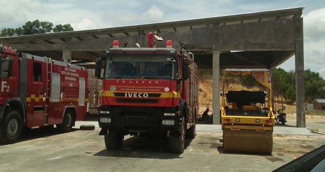Pos Damkar di Bandara Maura Bungo.