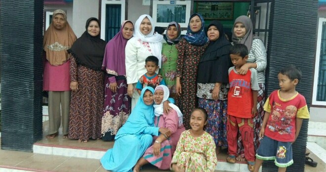 Para Ibu-Ibu di Kecamatan Mestong yang mendoakan Masnah menjadi Bupati Muarojambi.