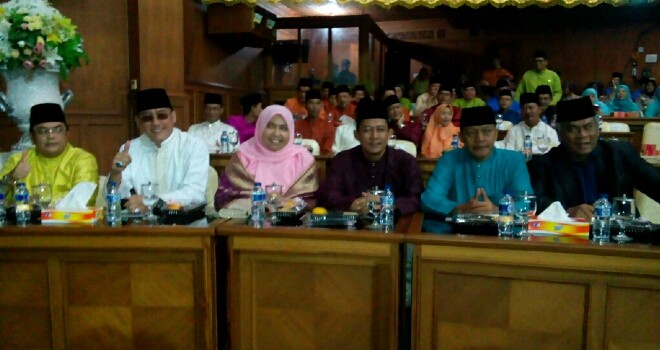 Pasangan Bang Agustian Mahir-Suswiyanto (BAGUS) menghadiri acara HUT ke 17 Kabupaten Muarojambi.