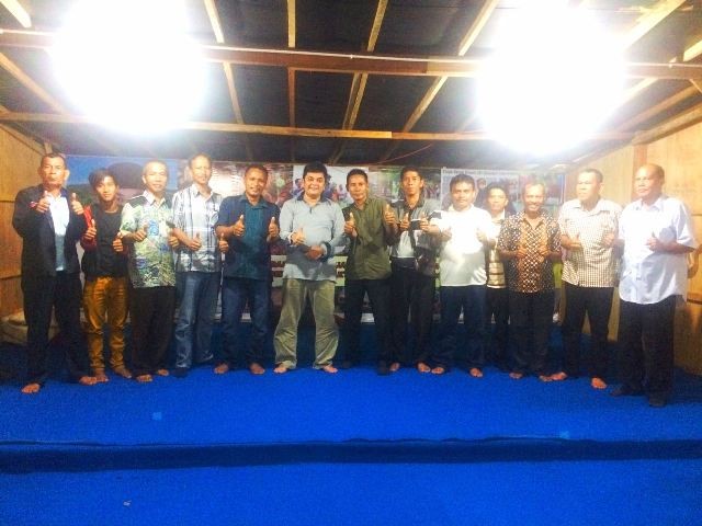 IW menerima kedatangan para tokoh masyarakat Muaro Jambi asal Sumut yang berdomisil di Kecamatan Jambi Luar Kota