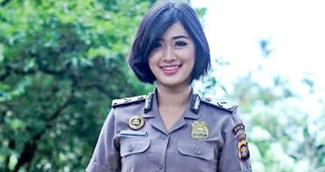 Intan Larasati.