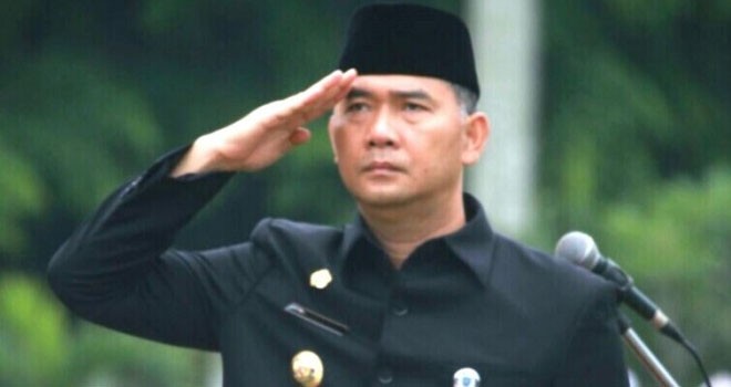 Walikota Jambi, SY Fasha.