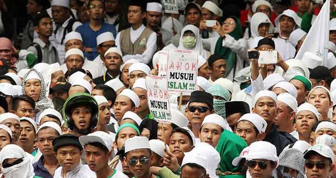 Aksi unjuk rasa 4/11. Foto: dok.JPNN