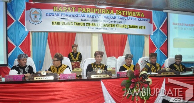 Rapat Paripurna istemewa DPRD Kabupaten Kerinci.