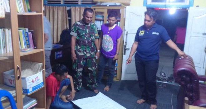 Pengaman diKantor Kepala Desa Teluk Majelis.