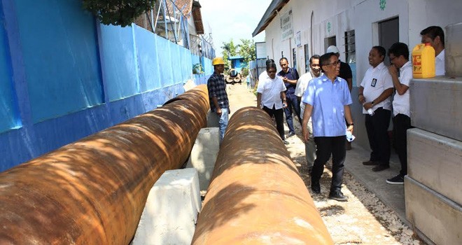 Kunjungan H Bakri di PDAM tirta mayang kota jambi.