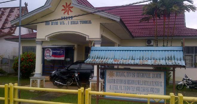 Kantor Bulog Kuala Tungkal.