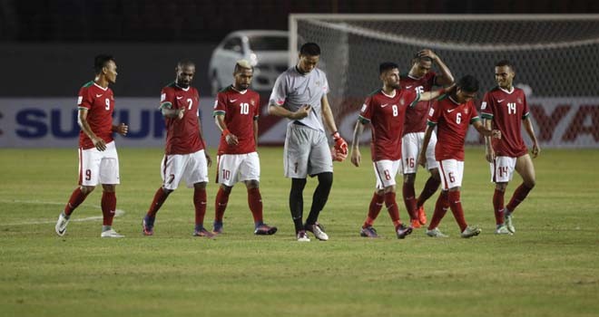 Timnas Indonesia hanya mampu bermain imbang lawan Filipina. Foto : Angger Bondan/Jawa Pos