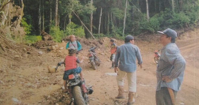 Akses jalan ke claster G yang bermasalah.
