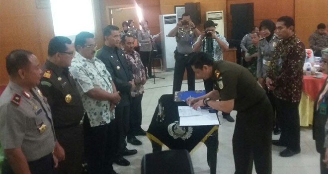 Penandatanganan Mou oleh Kapolresta Jambi Kombs Pol Bernard Sibarani.