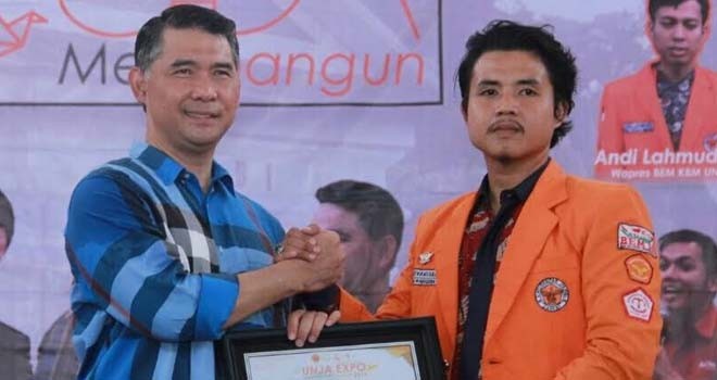  Walikota Jambi H. Syarif Fasha saat menjadi narasumber di Acara Unja Expo 2016.