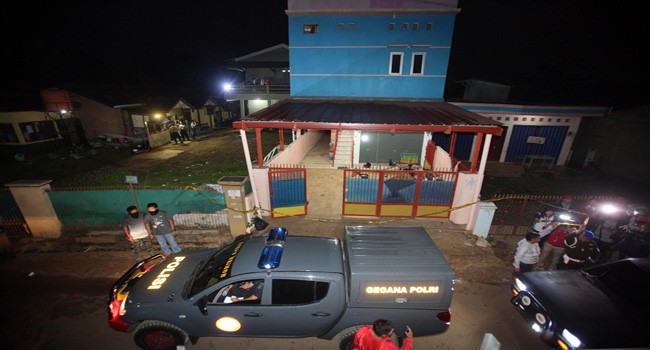 Suasana rumah terduga teroris di Bintara Jaya Bekasi. Foto : Dok.Jawapos