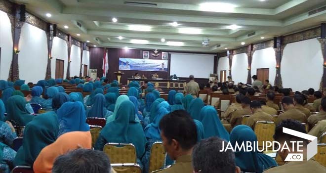 Rakor Camat se Provinsi Jambi di Ruang Pola Kantor Gubernur Jambi.