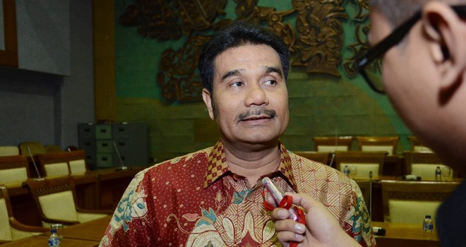 Sutan Adil Hendra (SAH).