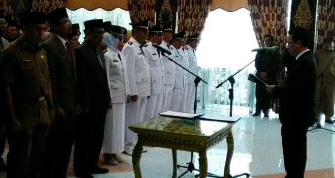 Pelantikan pejabat eselon II, III dan IV Batanghari.