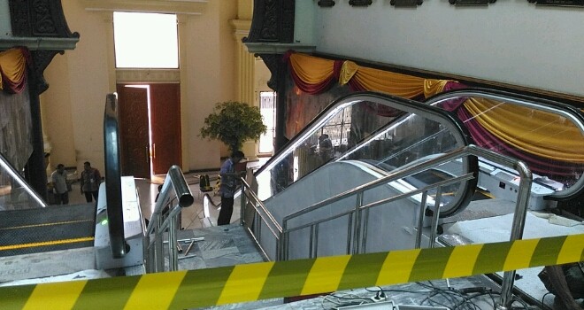 Eskalator di Gedung DPRD provinsi Jambi