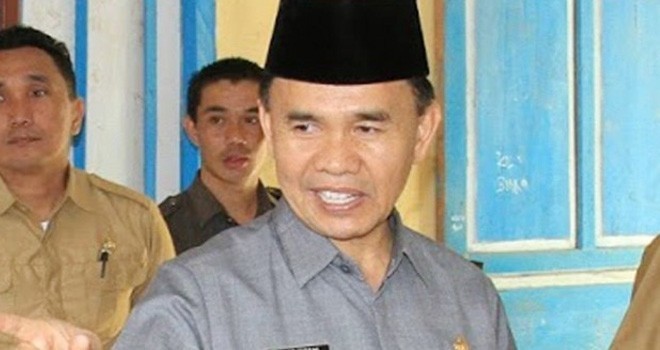Bupati Kerinci, Adi Rozal.